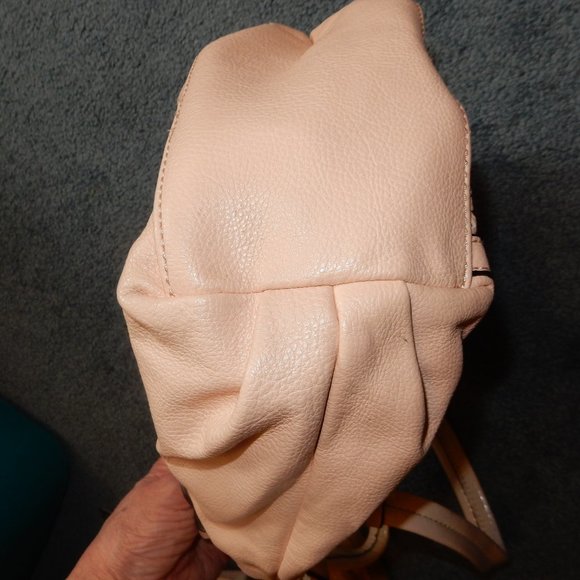 Guess purse - Picture 5 of 7